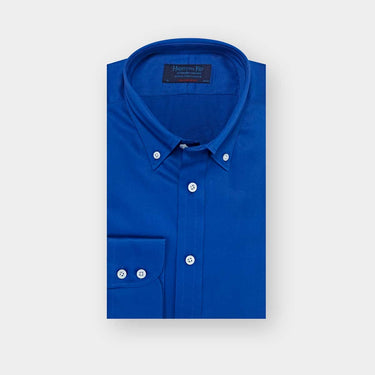 Contemporary Fit, Button Down Collar, 2 Button Cuff Shirt in a Plain Royal Blue