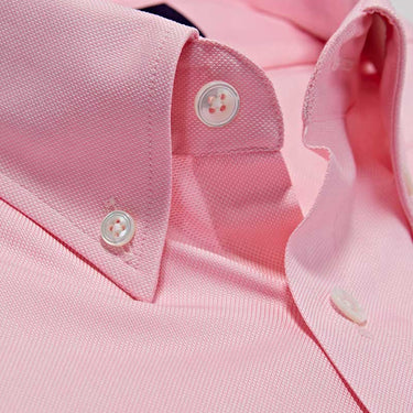 Classic Fit, Button Down Collar, 2 Button Cuff Shirt in a Plain Pink Oxford Cotton