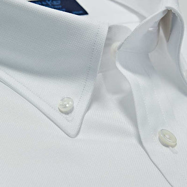 Contemporary Fit, Button Down Collar, 2 Button Cuff Shirt in a White Cotton